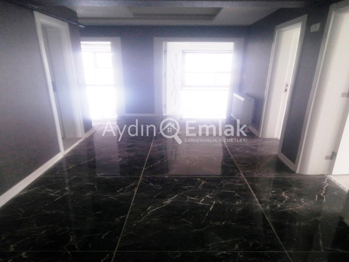 AYDIN EMLAK'TAN ADLİYE'NİN HEMEN KARŞISINDA SATILIK 3+1 DAİRE - 2