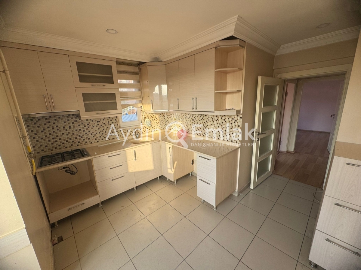 AYDIN EMLAK'TAN İZMİRLİOĞLU KARŞISINDA KİRALIK 3+1 DAİRE - 7