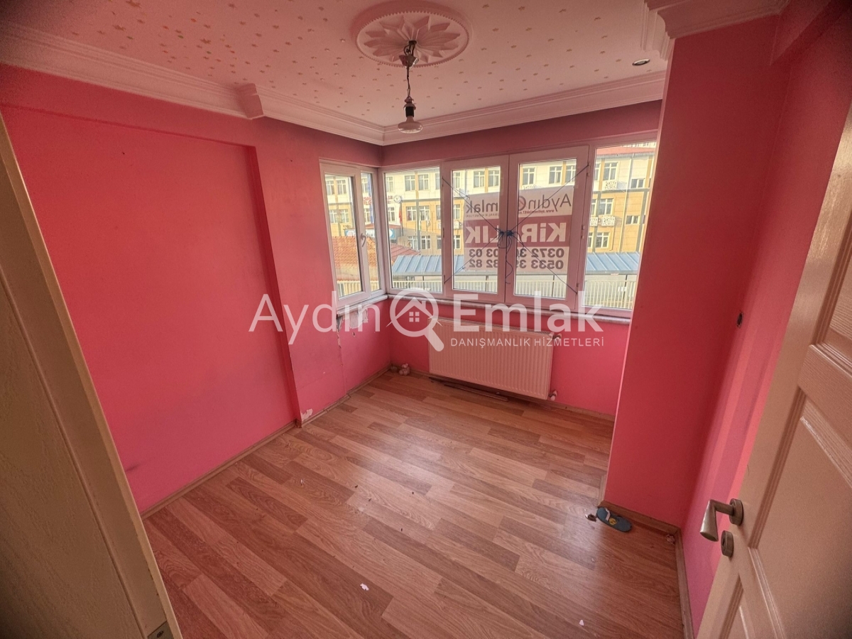 AYDIN EMLAK'TAN İZMİRLİOĞLU KARŞISINDA KİRALIK 3+1 DAİRE - 13